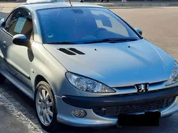 Silber Gebraucht 2002 Peugeot 206 CC Cabrio | 2.100 € (Etwas zu teuer)