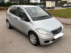 Silber Gebraucht 2004 Mercedes A160 Kleinwagen | 1.200 € (Guter Preis)