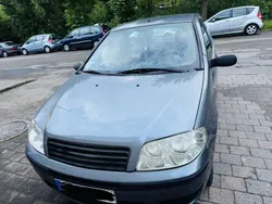 Grau Gebraucht 2004 Fiat Punto Active Kleinwagen | 800 € (Guter Preis)