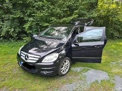 Schwarz Gebraucht 2009 Mercedes B200 Van / Kleinbus | 4.800 € (Fairer Preis)