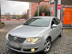 Silber Gebraucht 2009 VW Passat Kleinwagen | 2.750 € (Superpreis)