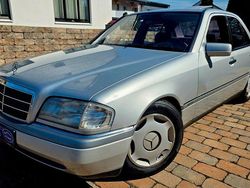 Silber Gebraucht 1994 Mercedes C180 Elegance Limousine | 3.999 €