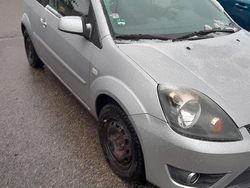 Silber Gebraucht 2008 Ford Fiesta Kleinwagen | 1.750 € (Fairer Preis)
