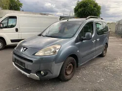 Grau Gebraucht 2008 Peugeot Partner Tepee Tendance Van / Kleinbus | 2.750 € (Fairer Preis)