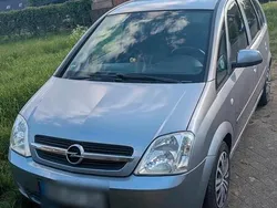 Grau Gebraucht 2005 Opel Meriva Van / Kleinbus | 950 € (Guter Preis)