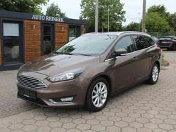 Braun Gebraucht 2016 Ford Focus Titanium Limousine | 8.500 € (Teuer)