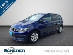 Blau Gebraucht 2024 VW Touran Comfortline Van / Kleinbus | 32.480 € (Fairer Preis)