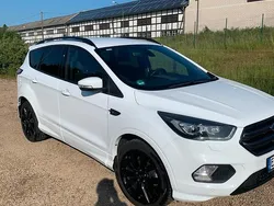 Weiß Gebraucht 2018 Ford Kuga ST-Line SUV | 11.800 € (Fairer Preis)
