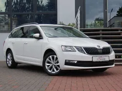 Weiß Gebraucht 2018 Skoda Octavia Ambition Kombi | 9.900 € (Fairer Preis)
