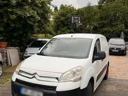 Weiß Gebraucht 2011 Citroën Berlingo Van / Kleinbus | 3.200 € (Teuer)