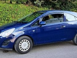 Blau Gebraucht 2012 Opel Corsa Kleinwagen | 2.000 €