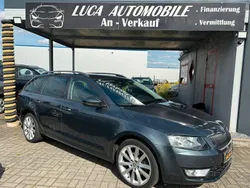 Grau Gebraucht 2016 Skoda Octavia Style Kombi | 12.999 € (Etwas zu teuer)