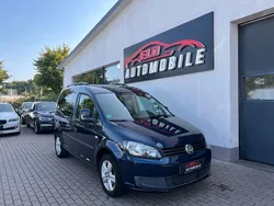 Blau Gebraucht 2012 VW Caddy Trendline Van / Kleinbus | 8.400 € (Etwas zu teuer)