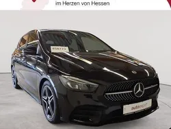 Nachtschwarz Gebraucht 2022 Mercedes B220 AMG line Van / Kleinbus | 22.290 € (Guter Preis)