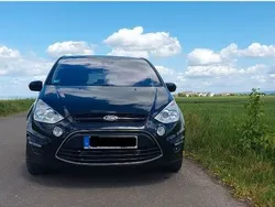 Schwarz Gebraucht 2013 Ford S-MAX Titanium Van / Kleinbus | 6.400 € (Teuer)