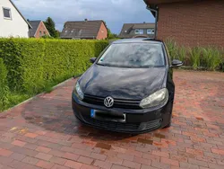 Schwarz Gebraucht 2009 VW Golf VI Trendline Limousine | 2.600 € (Superpreis)