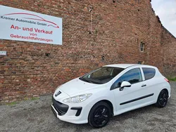 Weiß Gebraucht 2010 Peugeot 308 Filou Kleinwagen | 2.790 € (Fairer Preis)