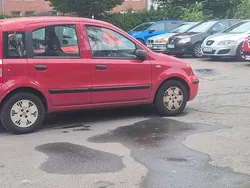 Rot Gebraucht 2009 Fiat Panda Kleinwagen | 1.650 €