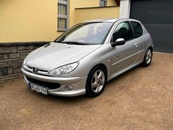 Silber Gebraucht 2003 Peugeot 206 Coupé | 3.499 €