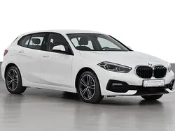 Weiß Gebraucht 2021 BMW 120 Sport Line Kleinwagen | 20.990 € (Fairer Preis)