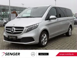 Silber Gebraucht 2023 Mercedes V250 Van / Kleinbus | 53.450 € (Guter Preis)