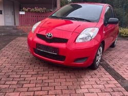 Rot Gebraucht 2009 Toyota Yaris Kleinwagen | 2.899 €