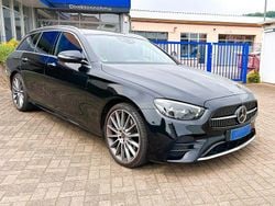 Schwarz Gebraucht 2022 Mercedes E300 AMG Limousine | 42.500 € (Fairer Preis)