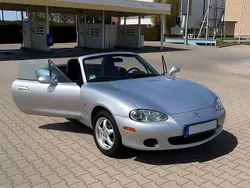Silber Gebraucht 2002 Mazda MX5 Cabrio | 9.000 € (Etwas zu teuer)