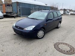Blau Gebraucht 2003 Ford Focus Trend Kombi | 299 € (Superpreis)
