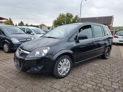 Schwarz Gebraucht 2011 Opel Zafira Van / Kleinbus | 2.200 € (Superpreis)