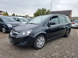 Schwarz Gebraucht 2011 Opel Zafira Van / Kleinbus | 2.100 € (Superpreis)