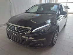 Schwarz perla nera/metallic Gebraucht 2018 Peugeot 308 Allure | 12.000 € (Guter Preis)