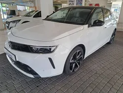 Weiß Gebraucht 2023 Opel Astra Elegance Limousine | 17.690 € (Guter Preis)