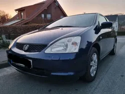 Blau Gebraucht 2003 Honda Civic Limousine | 2.650 € (Etwas zu teuer)