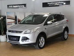 Silber Gebraucht 2016 Ford Kuga Titanium SUV | 9.850 € (Guter Preis)