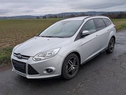 Silber Gebraucht 2014 Ford Focus SYNC Edition Kombi | 5.800 € (Guter Preis)