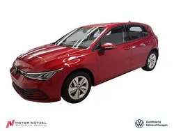 Kings red metallic Gebraucht 2024 VW Golf VIII Life Limousine | 26.930 € (Fairer Preis)