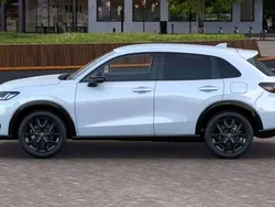Diamond dust pearl Neu 2025 Honda ZR-V Sport SUV | 35.625 € (Superpreis)