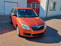 Orange Gebraucht 2009 Skoda Fabia Classic Kleinwagen | 3.299 € (Fairer Preis)