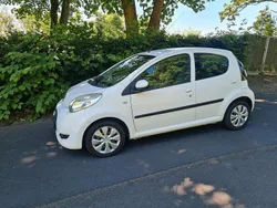 Weiß Gebraucht 2011 Citroën C1 Kleinwagen | 2.500 € (Fairer Preis)