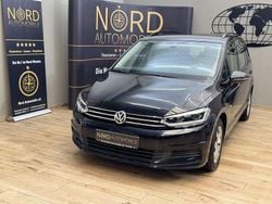 Deep black perleffek (metallic) Gebraucht 2020 VW Touran Comfortline Van / Kleinbus | 22.699 € (Guter Preis)