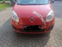 Rot Gebraucht 2007 Renault Twingo Authentique Kleinwagen | 1.600 € (Fairer Preis)
