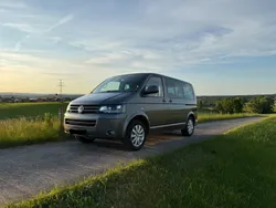Schwarz Gebraucht 2012 VW T5 Highline Van | 21.999 €