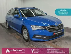 Blau Gebraucht 2022 Skoda Superb Ambition Kombi | 22.440 € (Guter Preis)