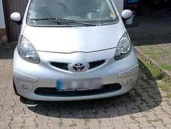 Silber Gebraucht 2005 Toyota Aygo Kleinwagen | 1.700 € (Fairer Preis)