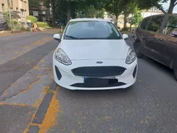 Weiß Gebraucht 2017 Ford Fiesta Trend Kleinwagen | 5.990 € (Guter Preis)