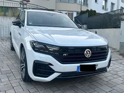Weiß Gebraucht 2019 VW Touareg R-line SUV | 44.499 € (Etwas zu teuer)