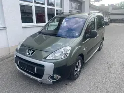 Gebraucht 2010 Peugeot Partner Tepee Tendance Van / Kleinbus | 3.650 €