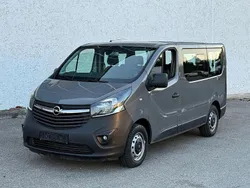Grau Gebraucht 2016 Opel Vivaro Van | 9.950 € (Superpreis)