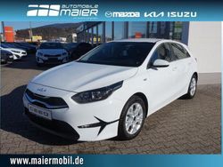Weiß Gebraucht 2024 Kia Ceed Vision Kleinwagen | 22.650 € (Fairer Preis)